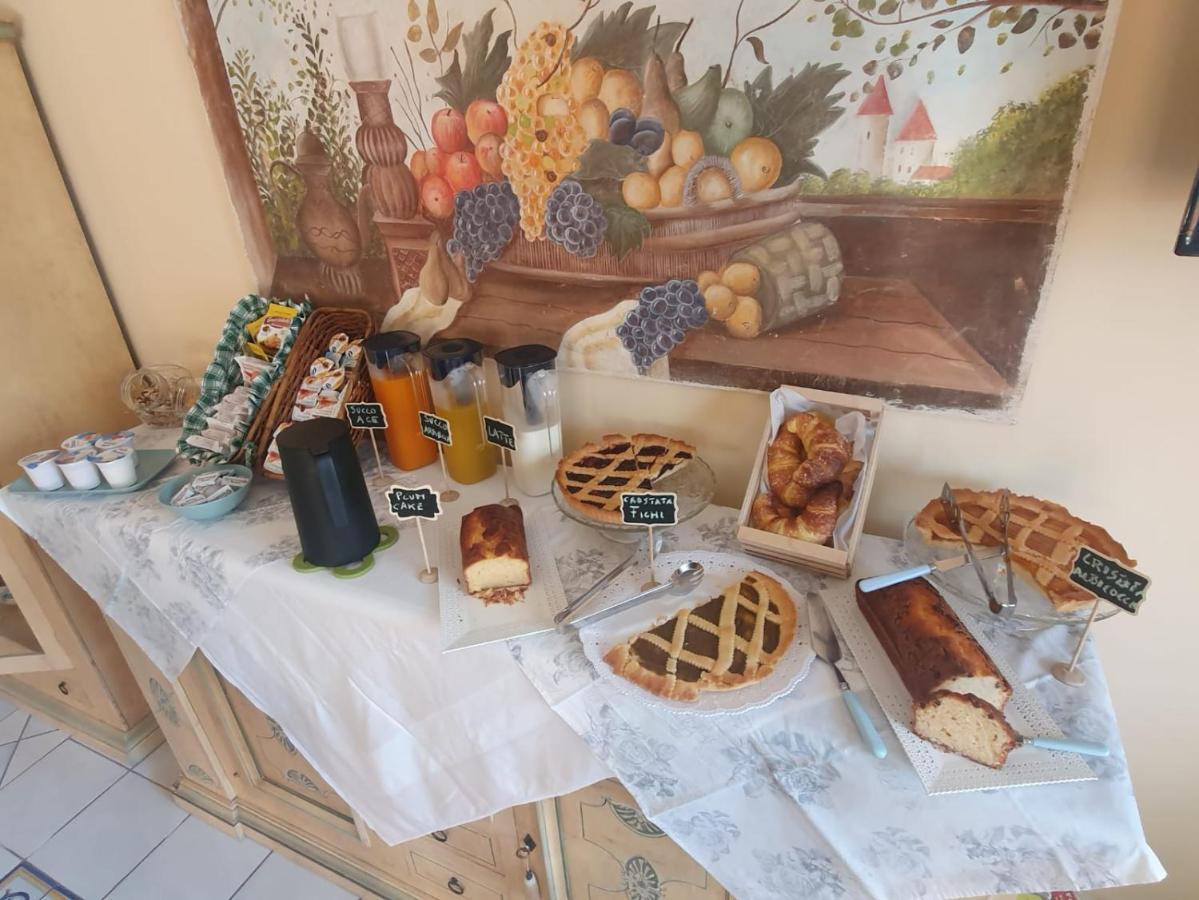 Bed and Breakfast La Finestra Sul Mare à Ischia Extérieur photo
